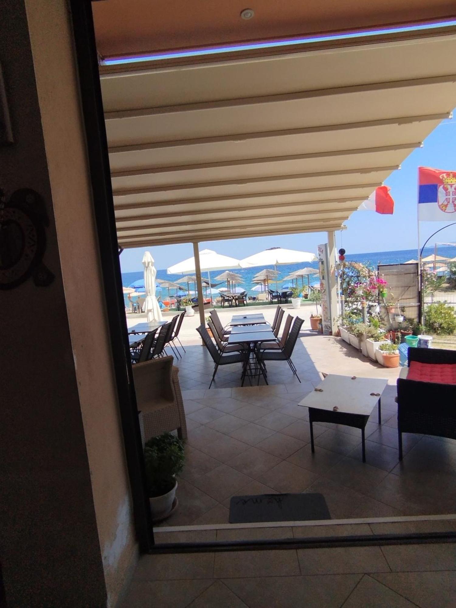 Bella Vista Apartments Vrasná Buitenkant foto
