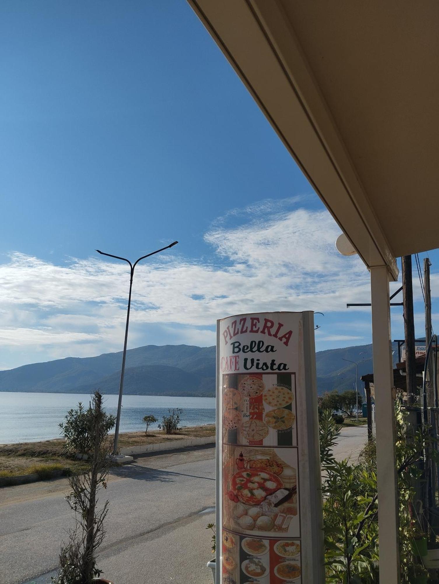 Bella Vista Apartments Vrasná Buitenkant foto
